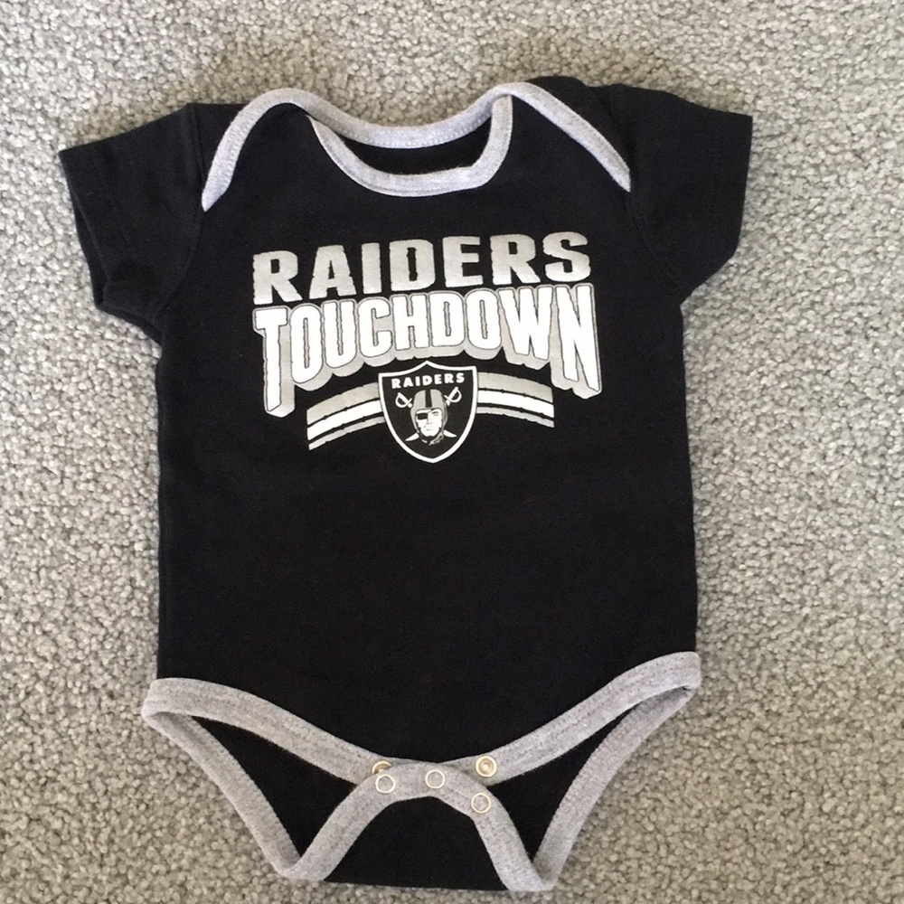 3 Baby Raiders - Picture 3 of 8